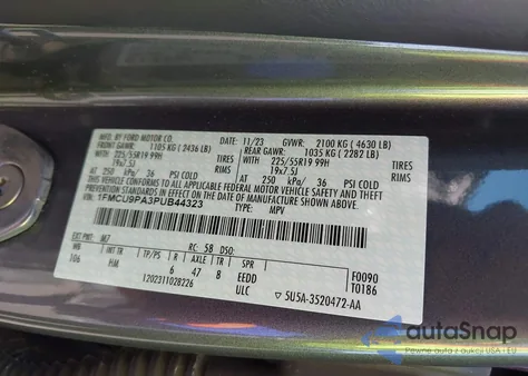 2023 Ford Escape St-Line Elite z USA, uszkodzony, nr VIN 1FMCU9PA3PUB44323